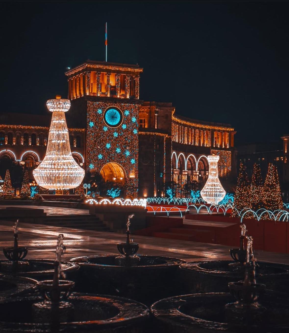 Hotel & Apartments California Yerevan Bagian luar foto